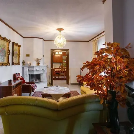 για όλες τις εποχές του χρόνου Козани