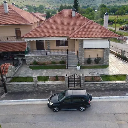 για όλες τις εποχές του χρόνου Villa *