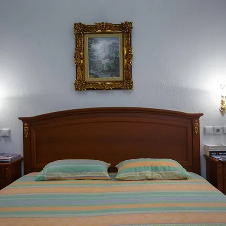 για όλες τις εποχές του χρόνου Villa *